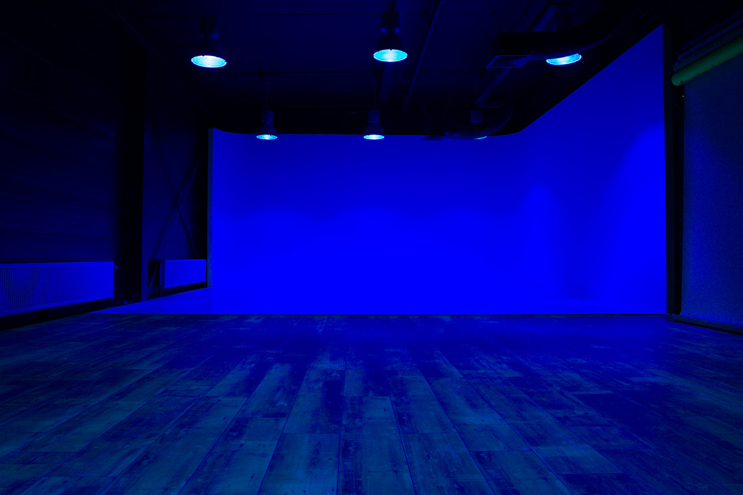 Studio plain